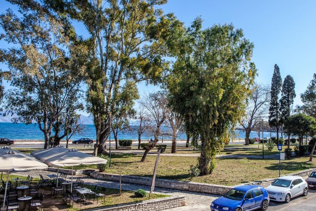 City Center, Sea View Apartment, Amelia! Anemomylos Eksteriør billede