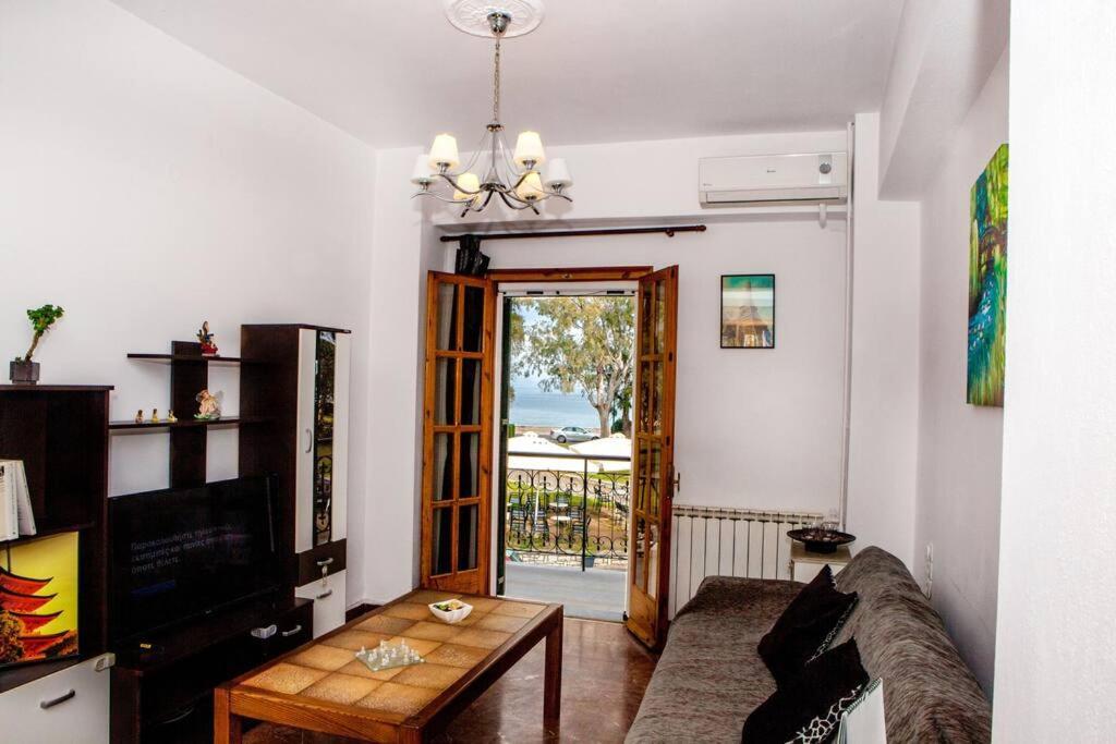 City Center, Sea View Apartment, Amelia! Anemomylos Eksteriør billede
