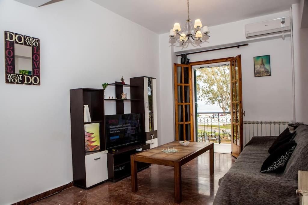 City Center, Sea View Apartment, Amelia! Anemomylos Eksteriør billede